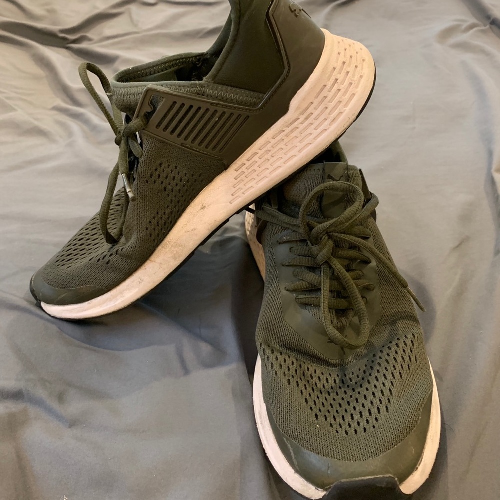 men’s puma tennis shoes